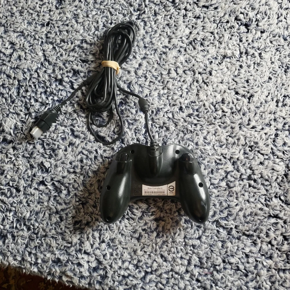 Microsoft X0869873 Xbox Game Controller S w/ Cord - Black